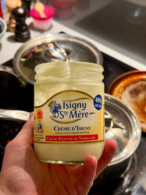 Jar of Isigny crème fraîche used for the sauce
